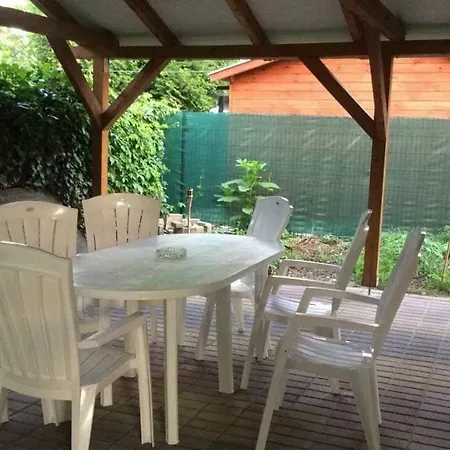 Kicsi Gesztenye Apartman Haz Siófok